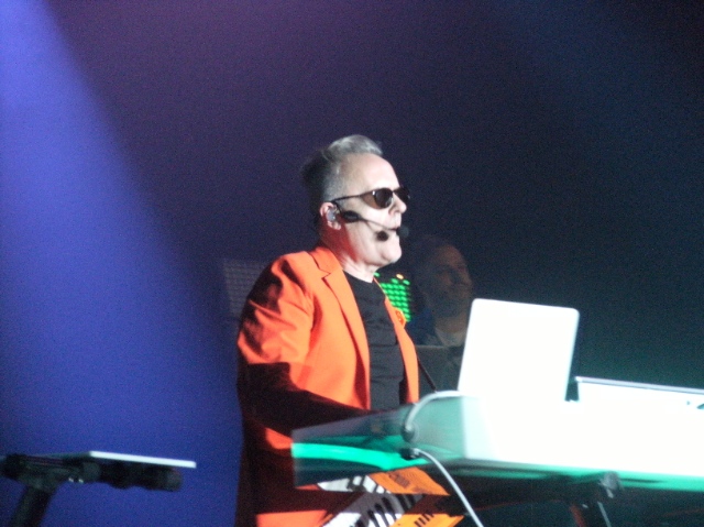 Howard Jones (David Chiu)